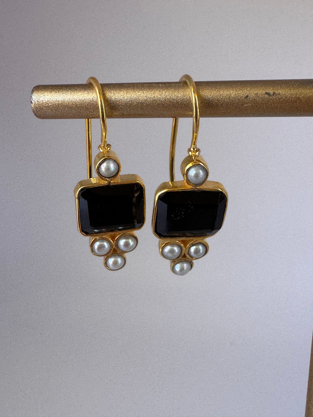 Black Onyx Pearl Square Earrings