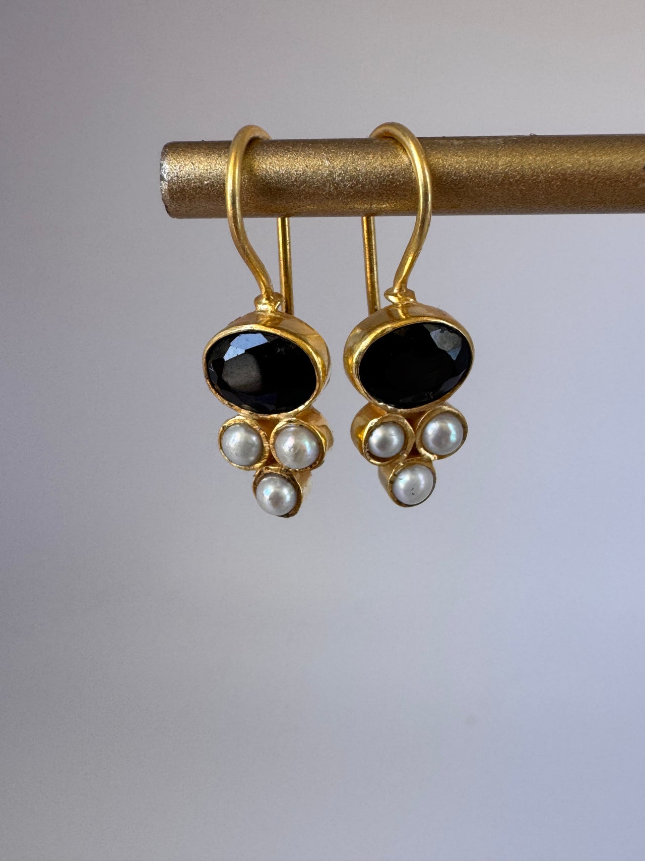 Black Onyx Pearl Earrings