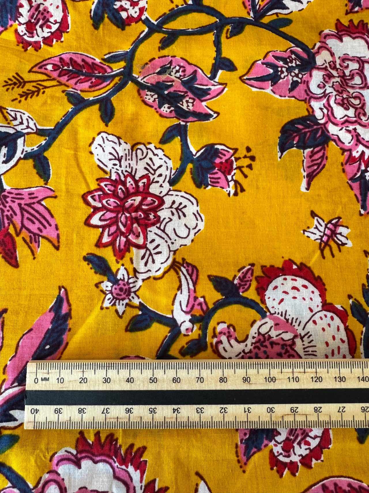 100% cotton fabric – Yellow Floral